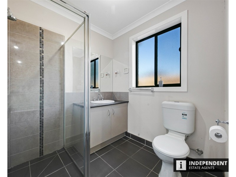 4 Crestwood Way, Brookfield VIC 3338