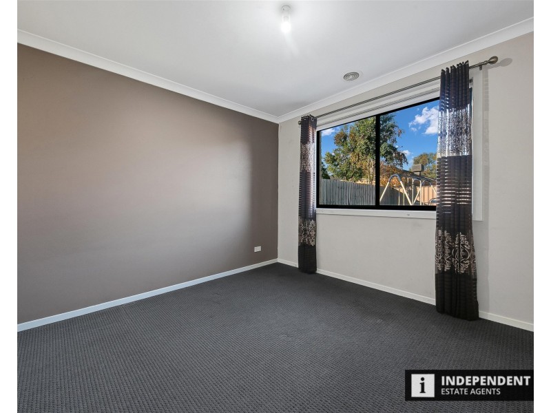 4 Crestwood Way, Brookfield VIC 3338