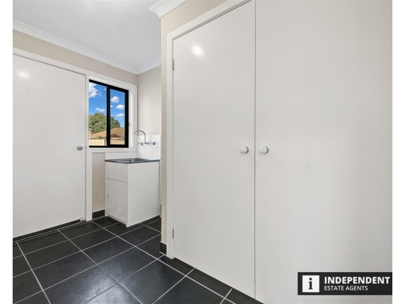 4 Crestwood Way, Brookfield VIC 3338