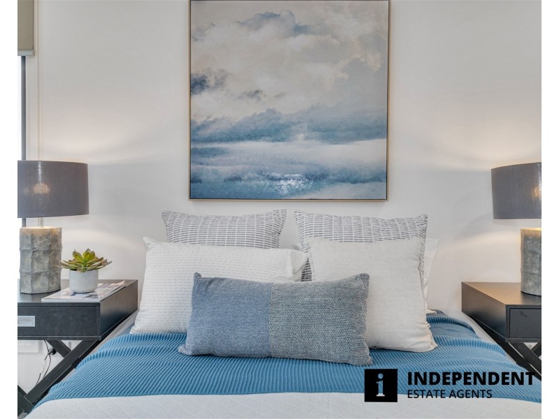 13 Maggie Street, Cranbourne East VIC 3977