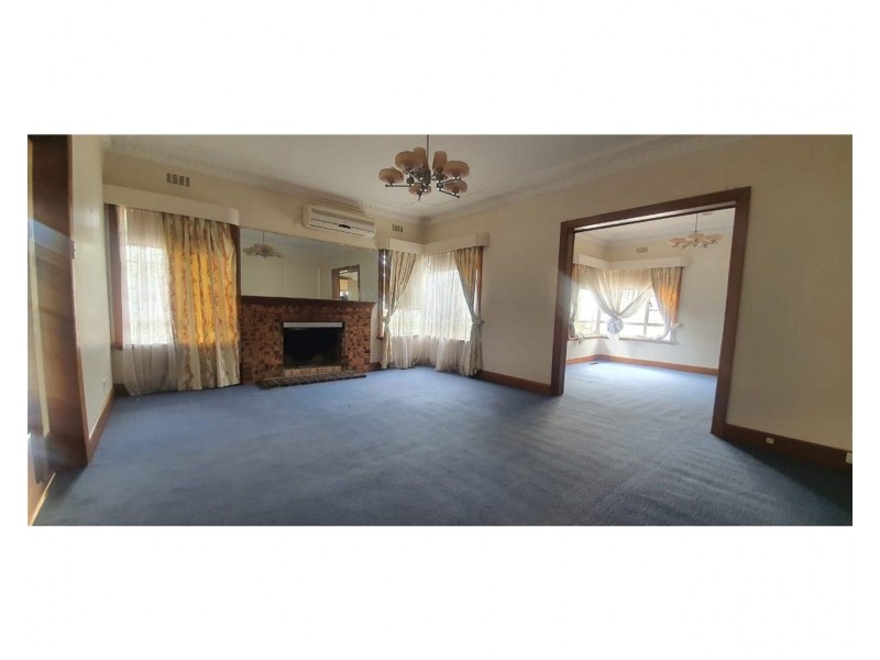 6 Exford Road, Melton South VIC 3338