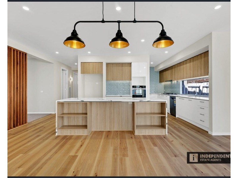 27 Wills Road, Melton South VIC 3338