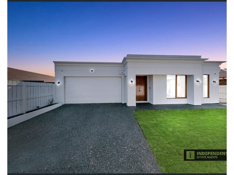 27 Wills Road, Melton South VIC 3338
