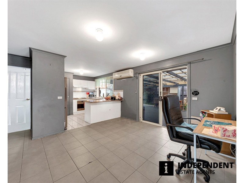 6 Malfoy Mews, Cranbourne West VIC 3977