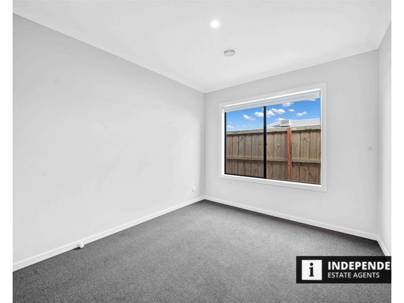 28  Bonito Street, Melton South VIC 3338