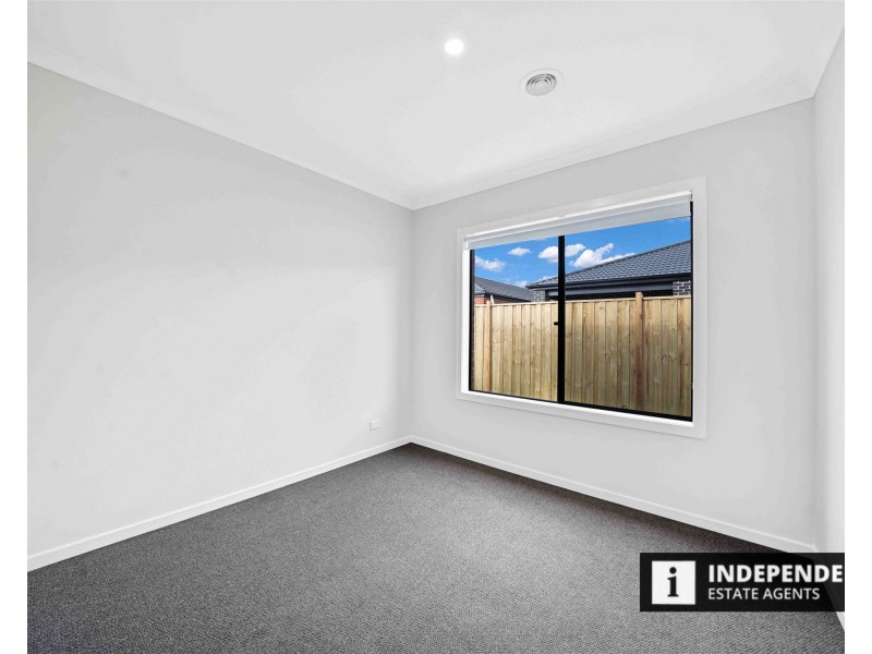 28  Bonito Street, Melton South VIC 3338