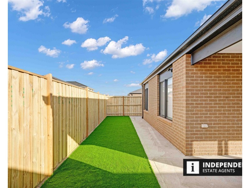 28  Bonito Street, Melton South VIC 3338