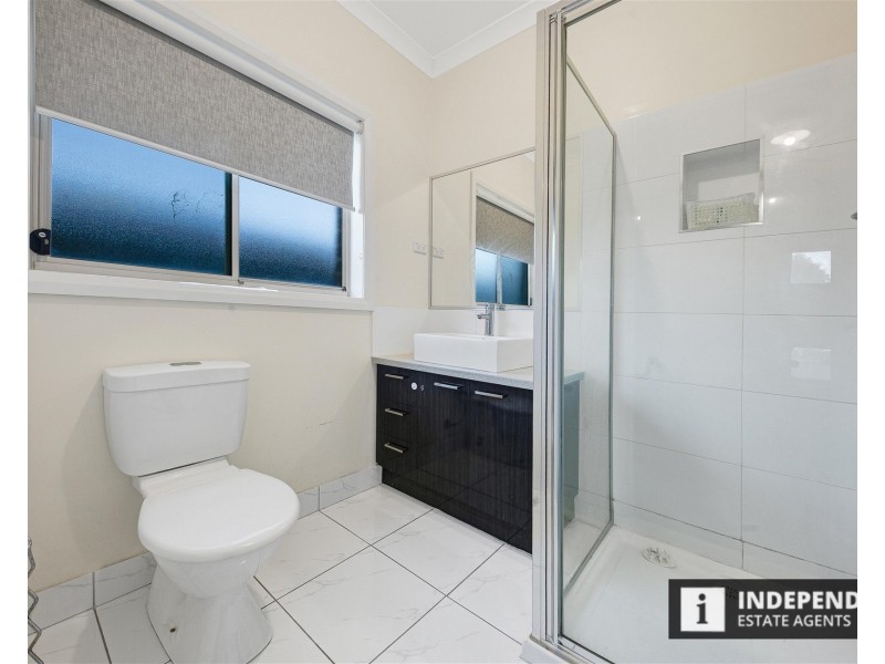 16 Hedgerow  Avenue, Brookfield VIC 3338