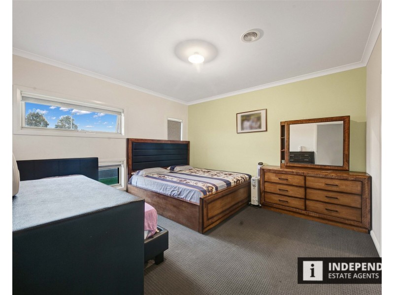 16 Hedgerow  Avenue, Brookfield VIC 3338