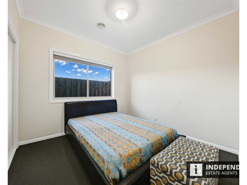 16 Hedgerow  Avenue, Brookfield VIC 3338