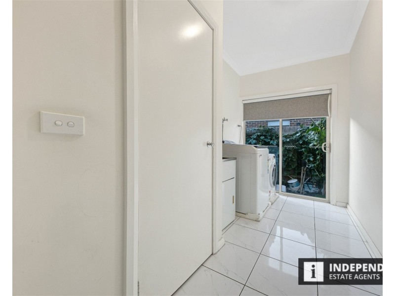 16 Hedgerow  Avenue, Brookfield VIC 3338