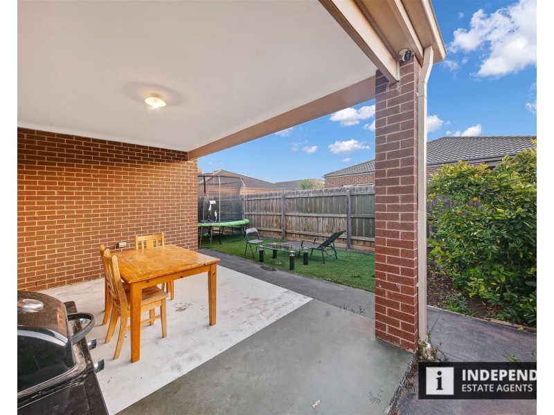 16 Hedgerow  Avenue, Brookfield VIC 3338
