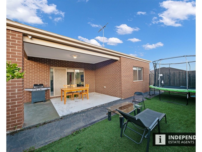 16 Hedgerow  Avenue, Brookfield VIC 3338