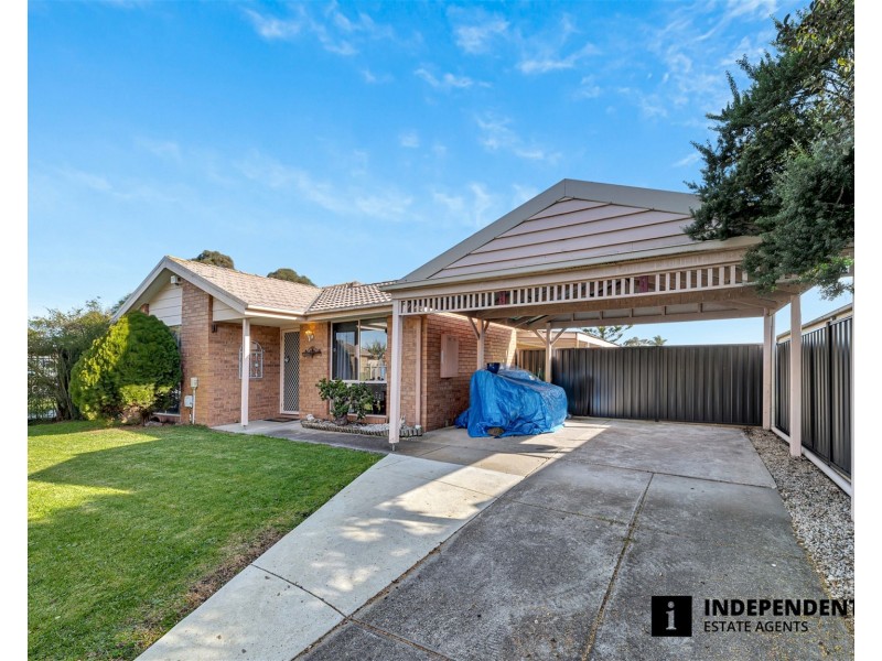 11 Annand Close, Cranbourne West VIC 3977