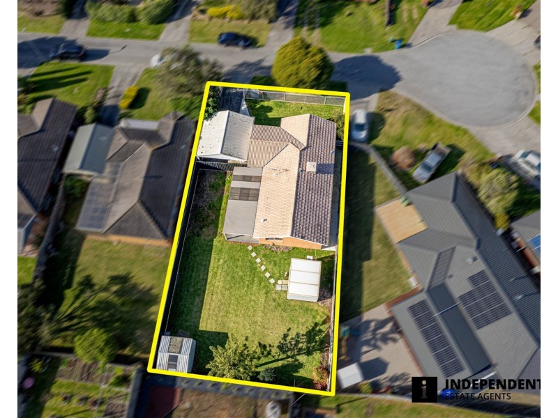 11 Annand Close, Cranbourne West VIC 3977