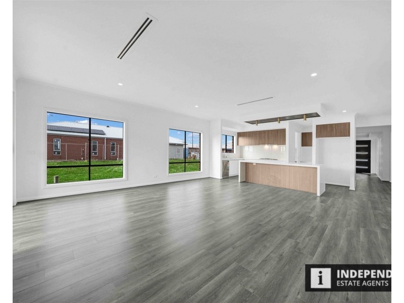 57 Aristides Crecent, Rockbank VIC 3335