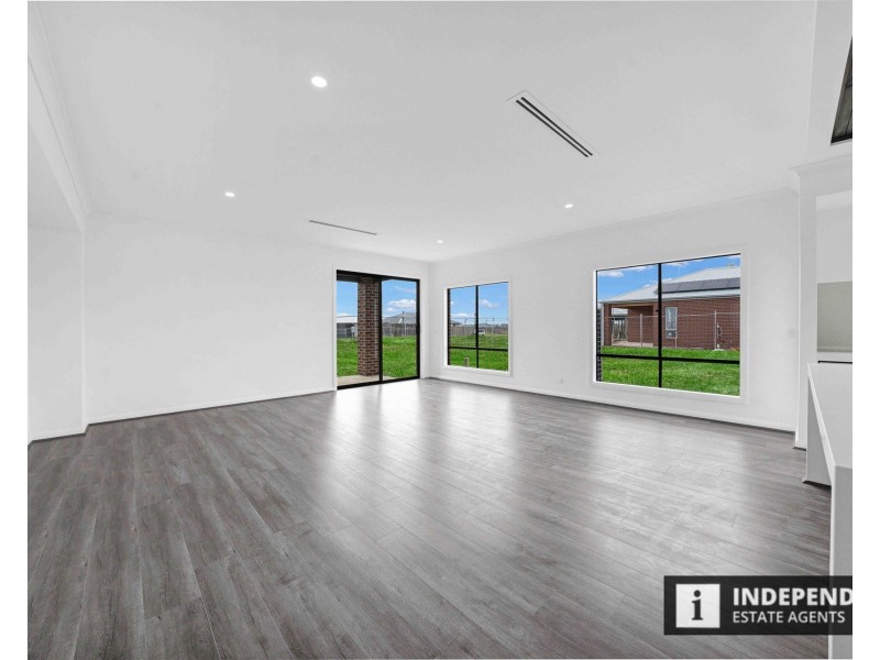 57 Aristides Crecent, Rockbank VIC 3335