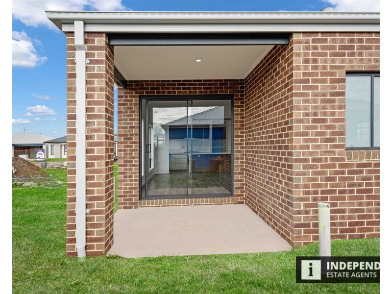 57 Aristides Crecent, Rockbank VIC 3335