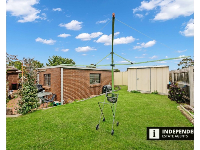 6 Dunvegan Drive, Kurunjang VIC 3337