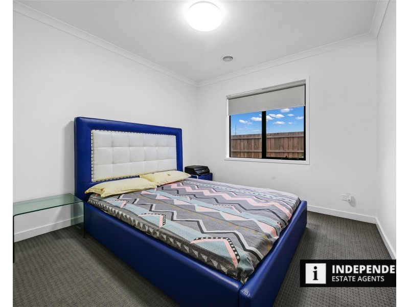 69 Hawkestone Street, Melton South VIC 3338