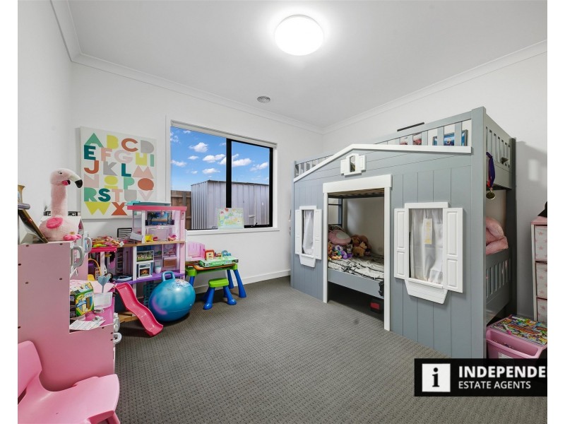 69 Hawkestone Street, Melton South VIC 3338