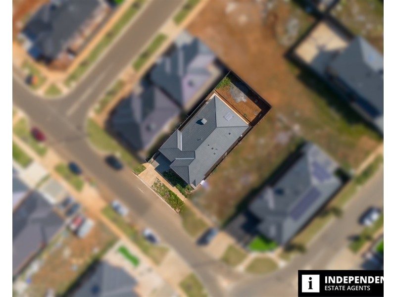 68 Walton Street, Melton South VIC 3338