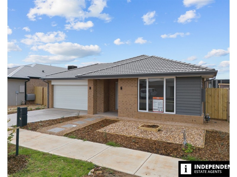 4  Solera street, Brookfield VIC 3338