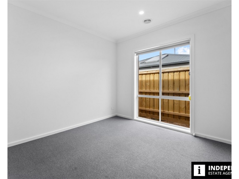 4  Solera street, Brookfield VIC 3338