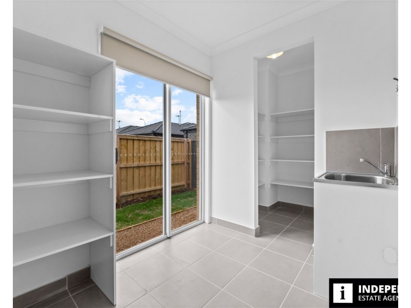4  Solera street, Brookfield VIC 3338
