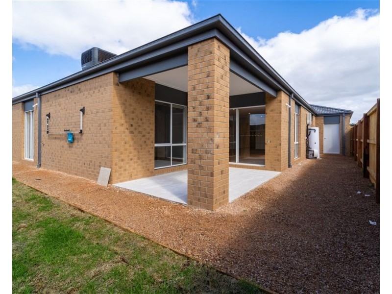 4  Solera street, Brookfield VIC 3338