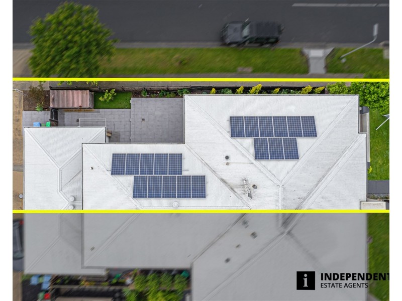 2 Quintino Walk, Clyde North VIC 3978