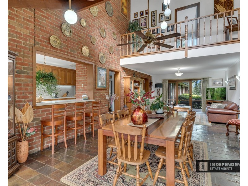 8  Kororoit Court, Kurunjang VIC 3337