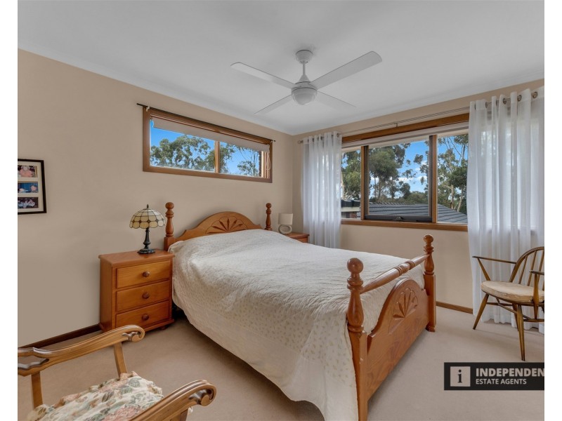 8  Kororoit Court, Kurunjang VIC 3337