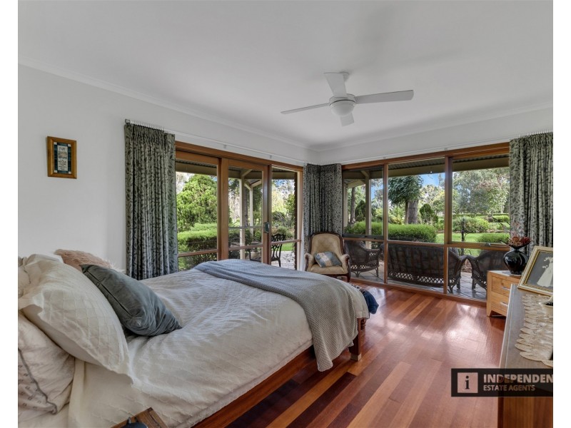 8  Kororoit Court, Kurunjang VIC 3337