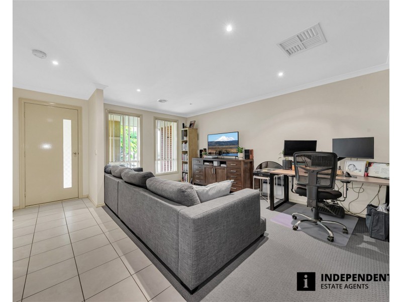 23 Donohue Street, Cranbourne East VIC 3977