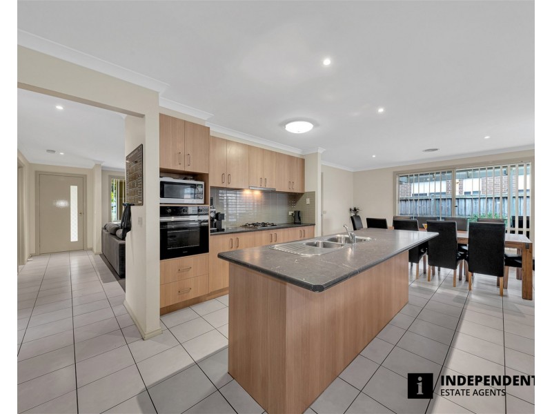 23 Donohue Street, Cranbourne East VIC 3977