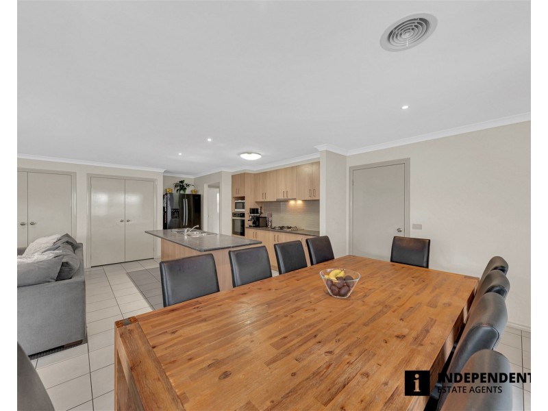 23 Donohue Street, Cranbourne East VIC 3977