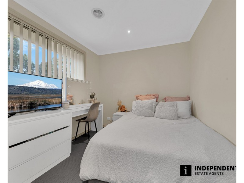 23 Donohue Street, Cranbourne East VIC 3977