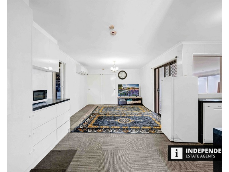 9 Garfield close, Melton South VIC 3338