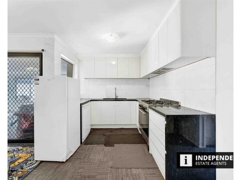 9 Garfield close, Melton South VIC 3338