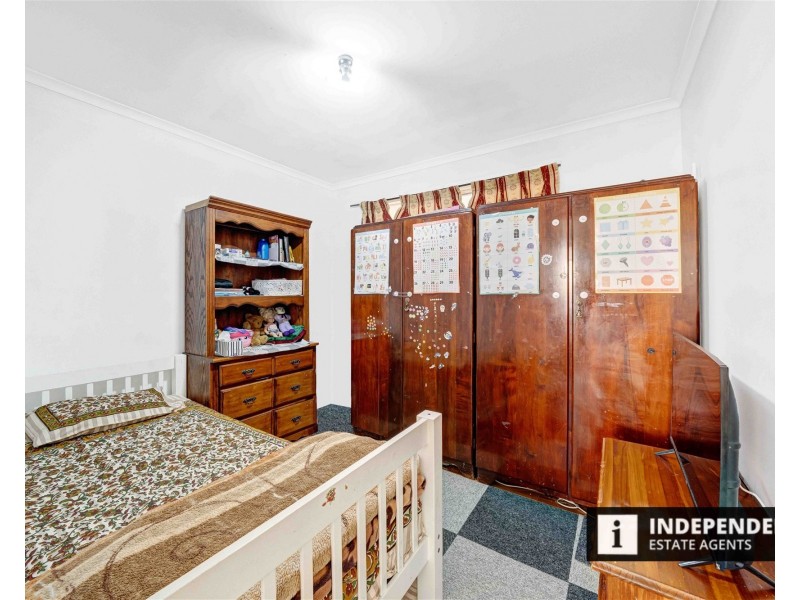 9 Garfield close, Melton South VIC 3338