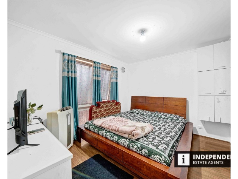 9 Garfield close, Melton South VIC 3338