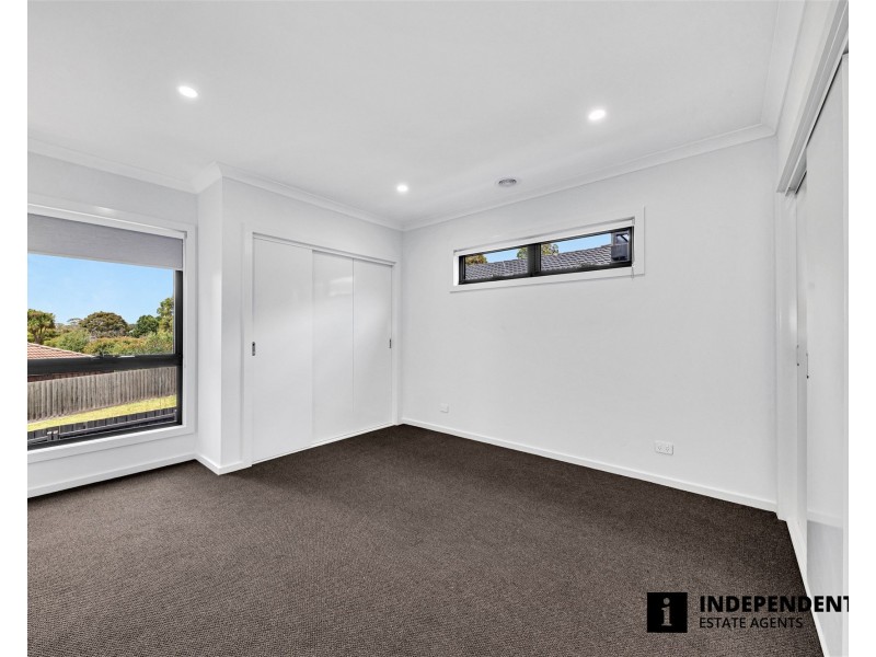 1/80 Marylyn Place, Cranbourne VIC 3977