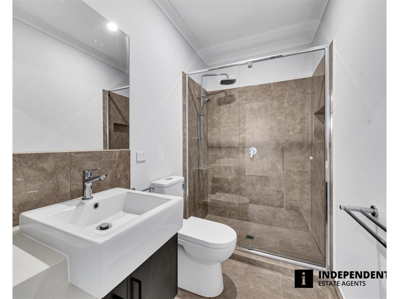 1/80 Marylyn Place, Cranbourne VIC 3977