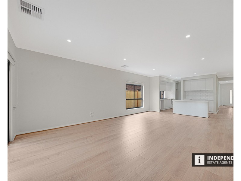17 Belle-Fleur Way, Brookfield VIC 3338