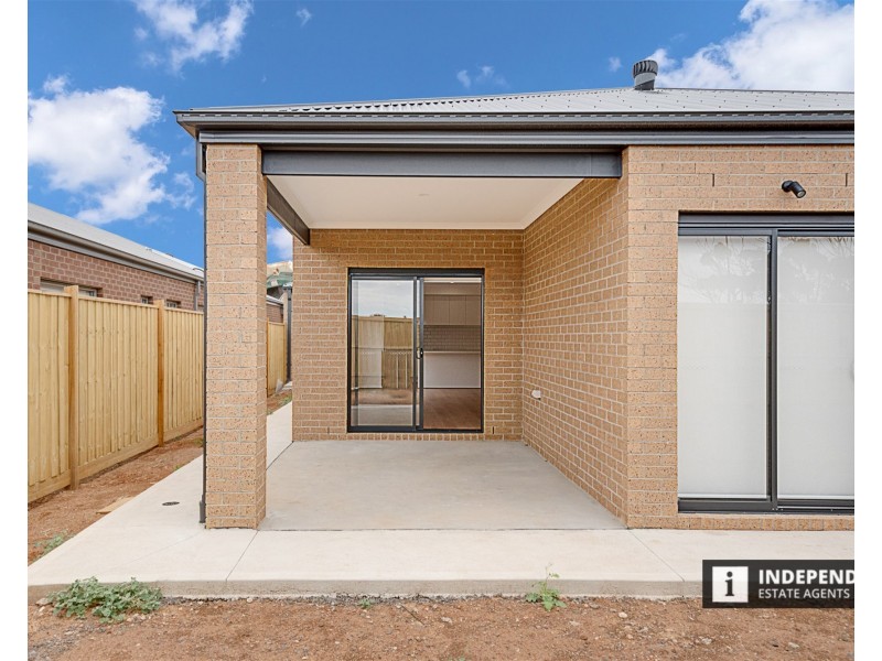 17 Belle-Fleur Way, Brookfield VIC 3338