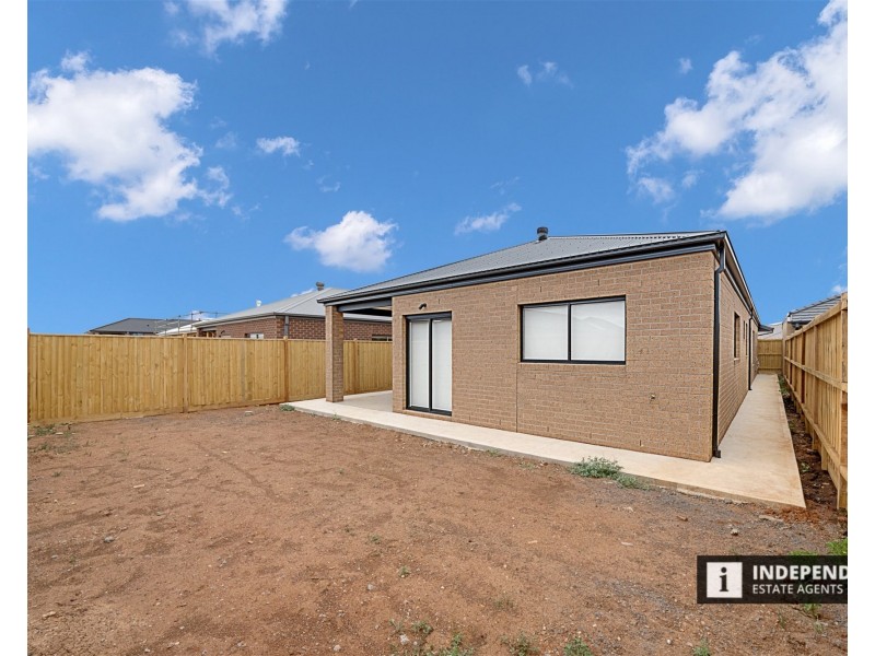 17 Belle-Fleur Way, Brookfield VIC 3338