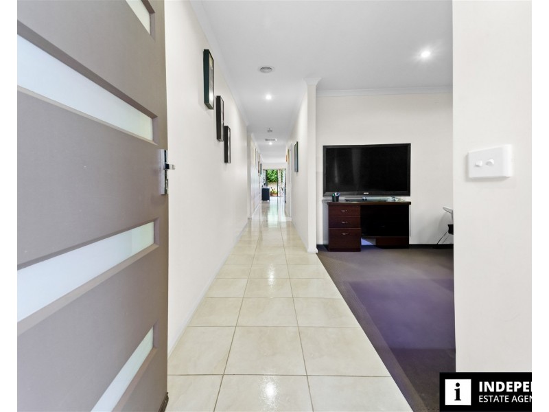 7  Red Fox Boulevard, Brookfield VIC 3338