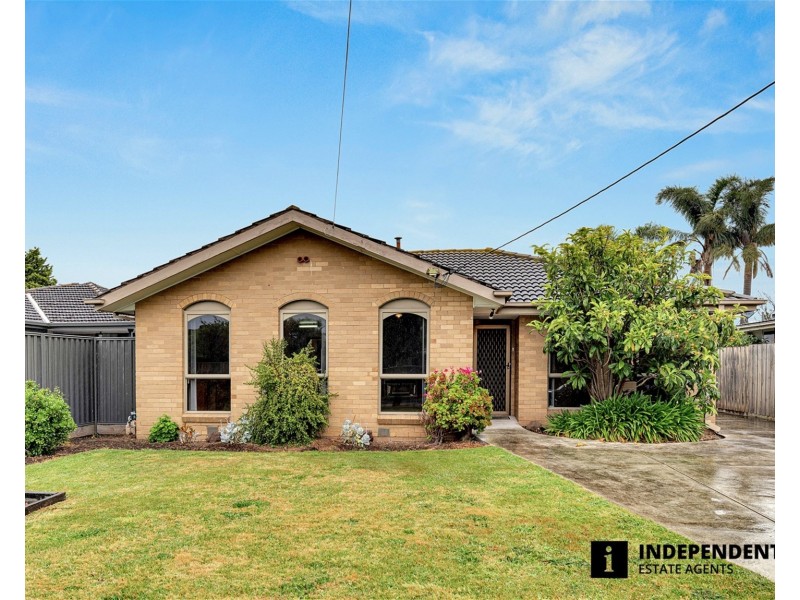 36 Marklin St, Cranbourne VIC 3977