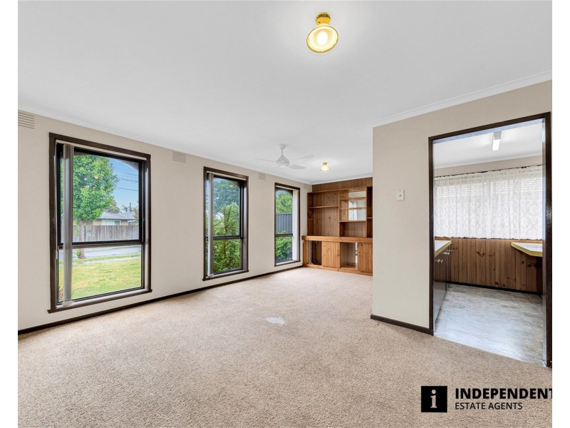 36 Marklin St, Cranbourne VIC 3977